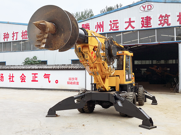 1.8米大孔徑電力通訊專(zhuān)用旋挖機(jī)